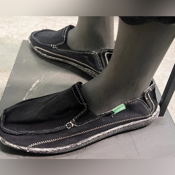 Slip-On Canvas Loafers Men Sz 11.5 Black NEW WITH TAGS - Picture 14 of 16